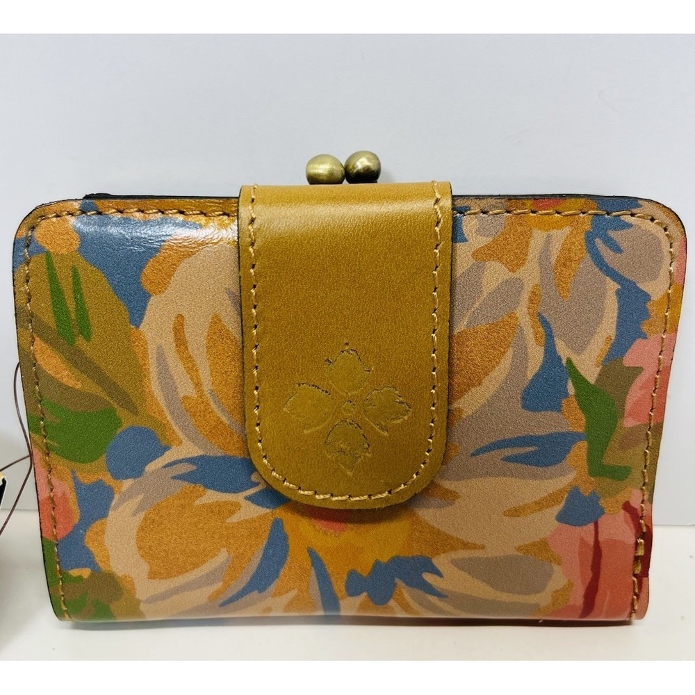 Patricia Nash Iberia Leather Bifold Wallet NWT- Watercolor - Picture 2 of 8